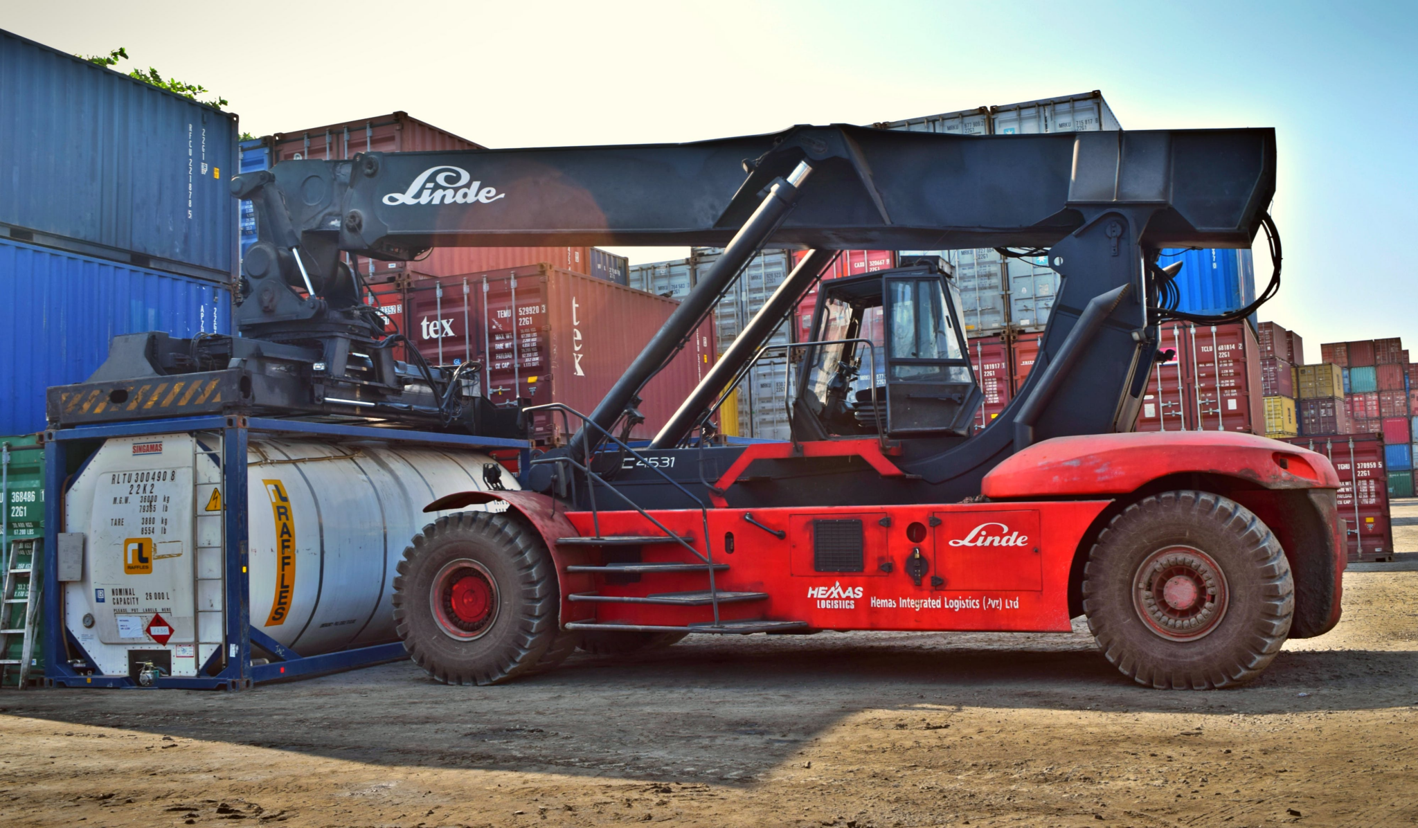 Heavy Machinery Rigging up to 80,000 lbs